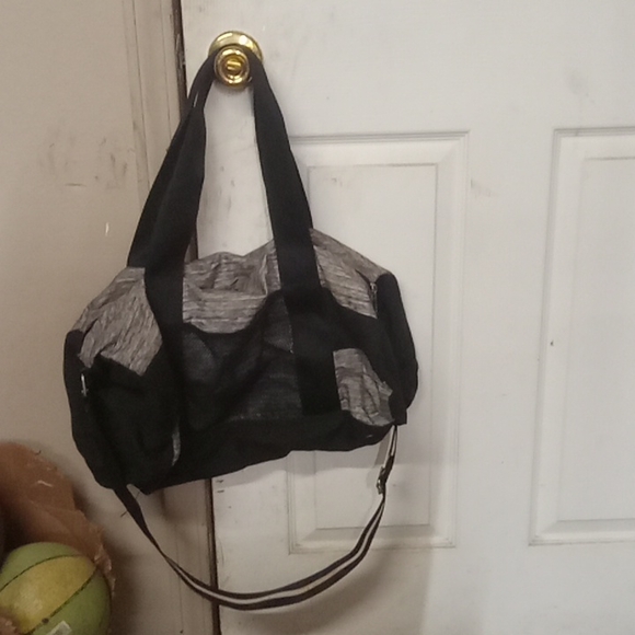 Pink gym bag - Picture 2 of 3